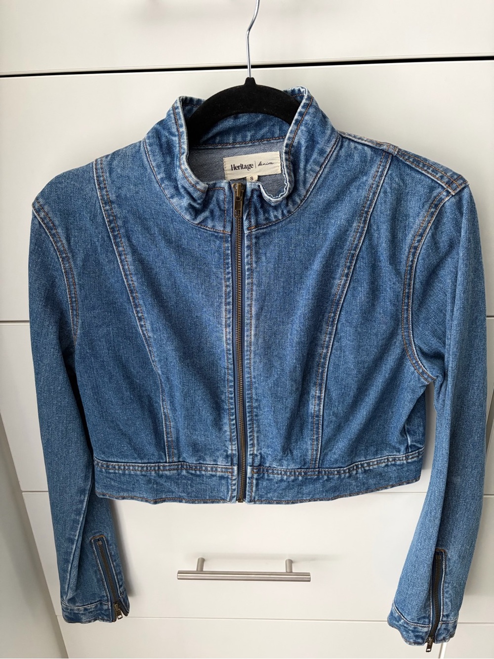 Heritage Blue Zip-Front Cropped Denim Jacket